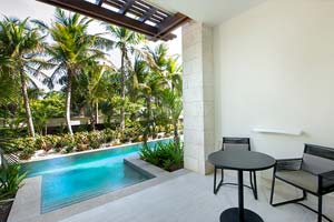 opesan Costa Bavaro Junior Swim Up Suites 